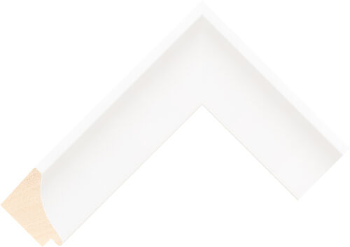 Corner sample of White Spoon Ayous Frame Moulding